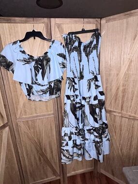 Two-Piece Tropical Print Maxi Set in Light Blue and Olive